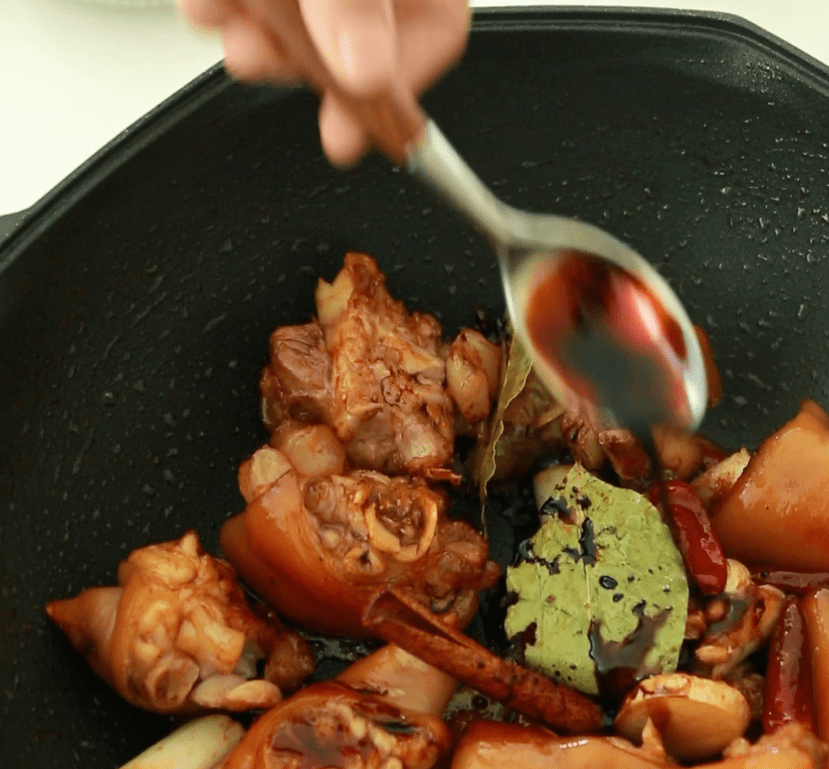 猪脚怎么炖好吃家常视频 1bcafbd918374eab8e0c3cb058cfa04e.png