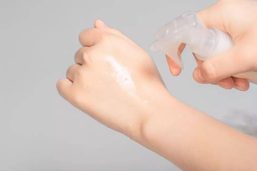 洗头|拯救细软塌,一喷一揉,头发随意蓬!