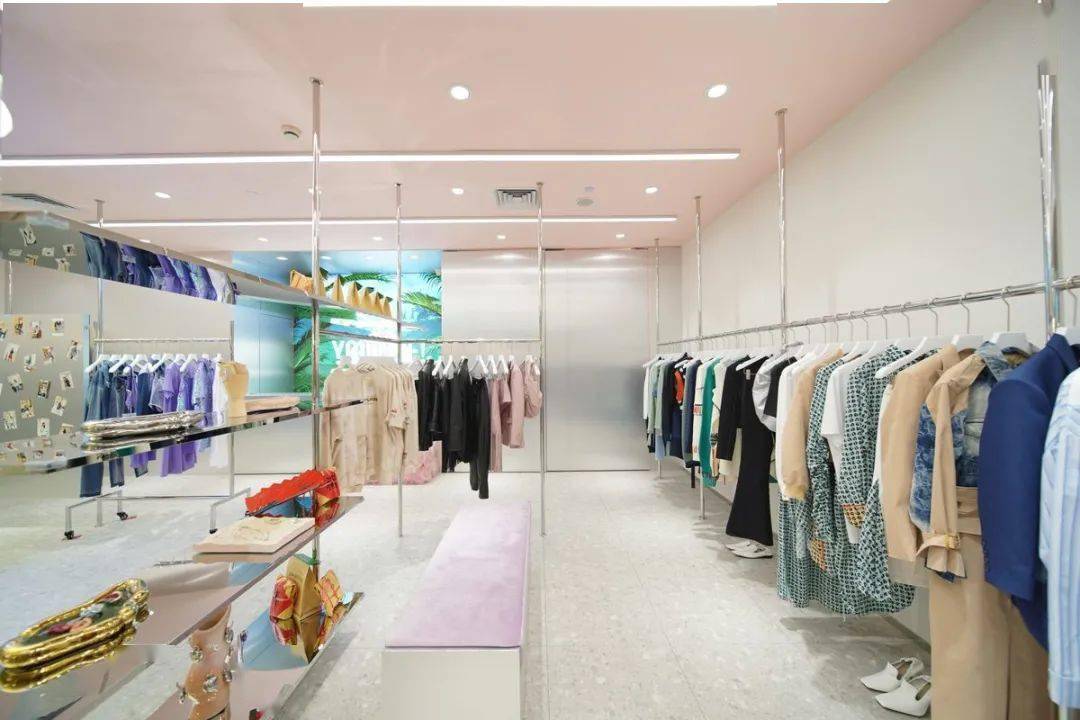 品牌|独立设计师跨界联名“脑洞大开”！过去一个月发生的这12组值得关注 | 华丽志设计师月报（9月）