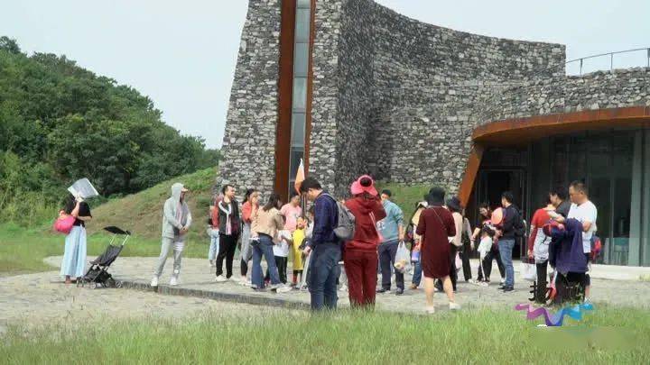 仪征乡村人口_仪征扬子江公园(3)