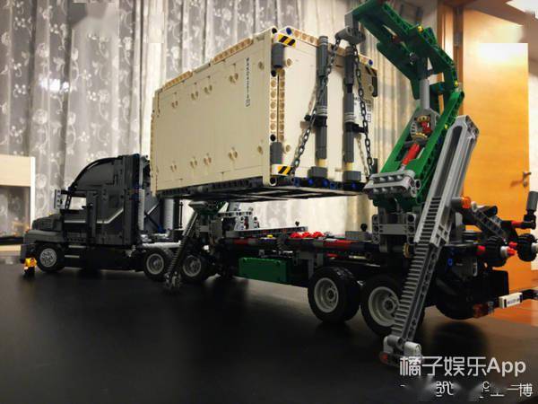 八卦爆料|原创瞧不起王一博？车手胡通明疑摔车铲人老手，队友欢呼发表辱女言论？