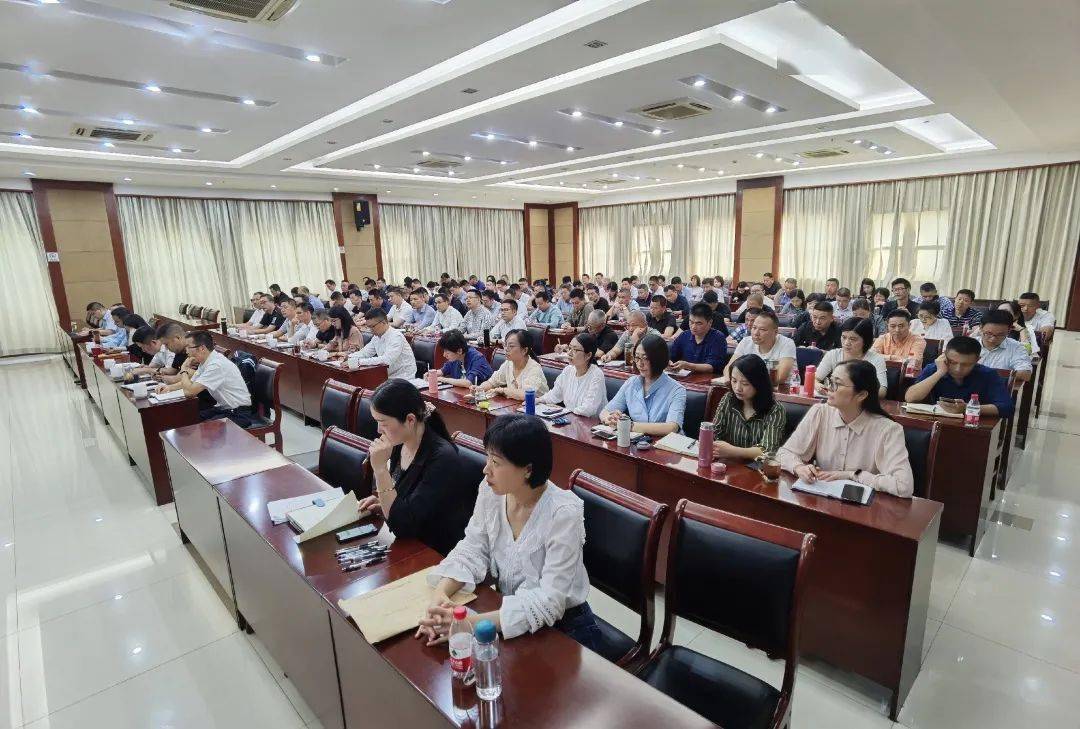 桐乡gdp2020最新公布_桐乡地图(3)