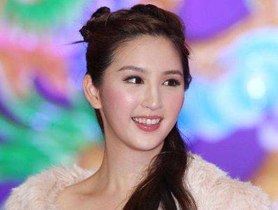 情人|被生父''卖身''72岁拥有200位情人富豪，5年虐恋后今如何？