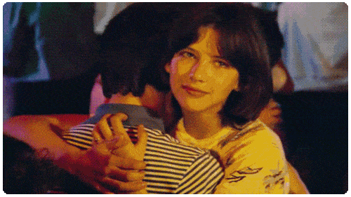 的人都会愿意跟你做朋友,甚至追求你,所以我从来没有担心过你的异性缘