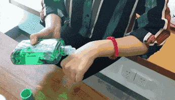 f998b18c05114a03a5497754d644b6bb.gif