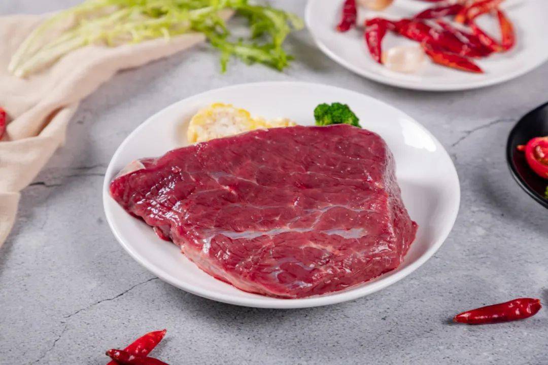 牛霖1:冰鲜肉系列实现线上订单1小时极速到达结合第三方现代物流体系