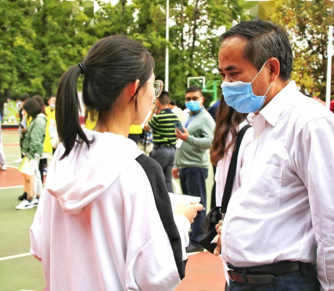 ‘十大外围足球平台app手机版’
秋天的第一份offer(图8)