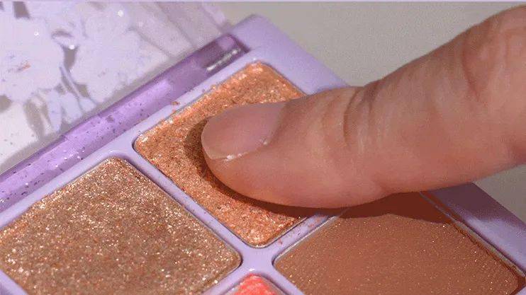 情怀|完结16年的《老友记》居然整了这出？情怀拉满了！！