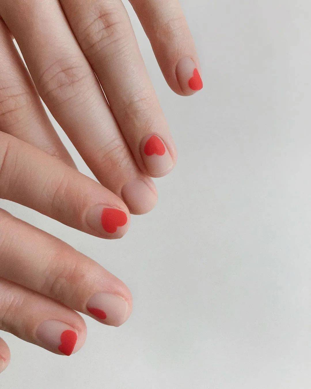 款式|赶紧存图！40款秋冬美甲，显白不挑人！