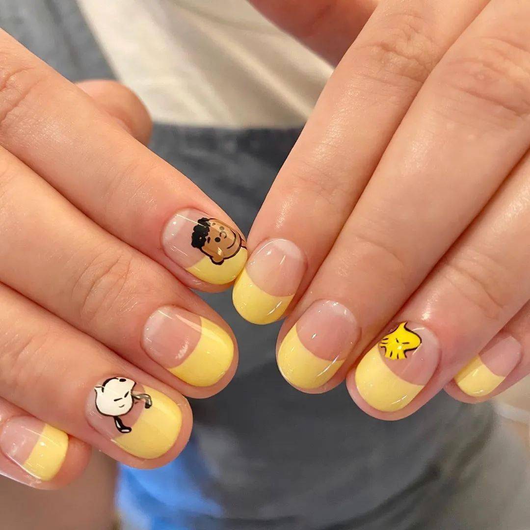 款式|赶紧存图！40款秋冬美甲，显白不挑人！