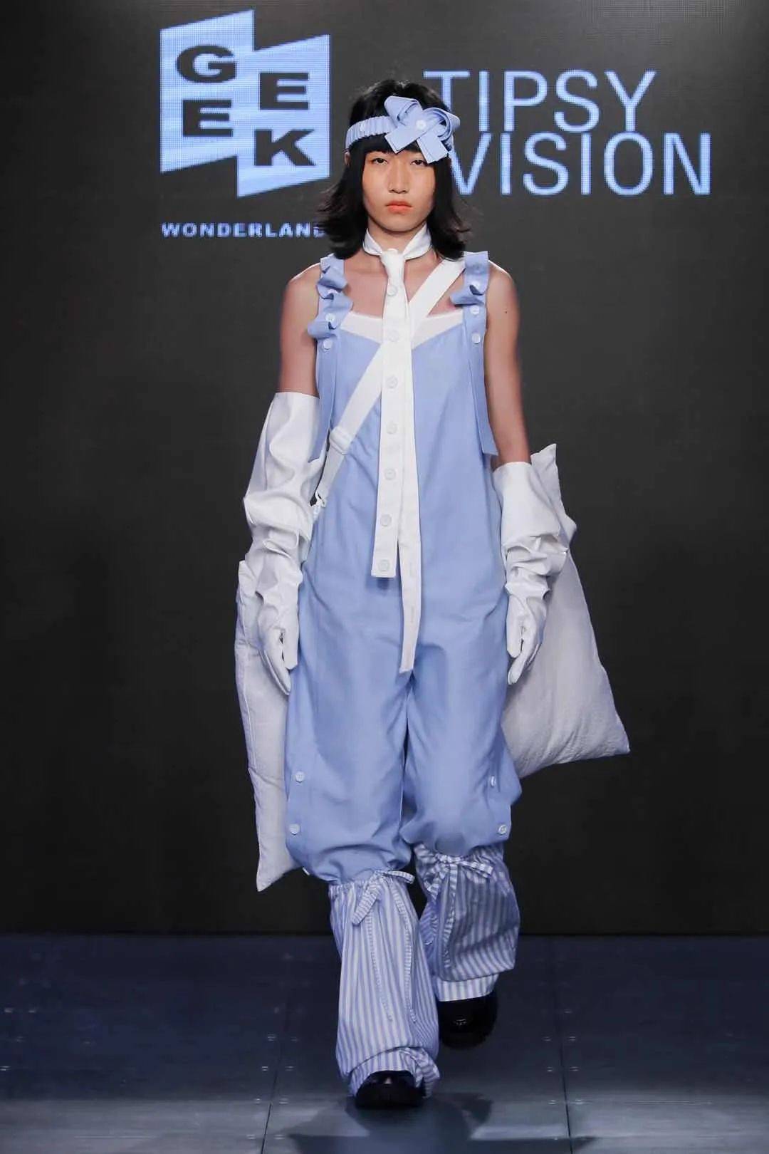 老手|DAY 2:初来乍到与老手新路的同台共演