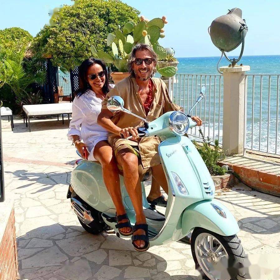 女装|谁是2020年全球最佳女装设计师？