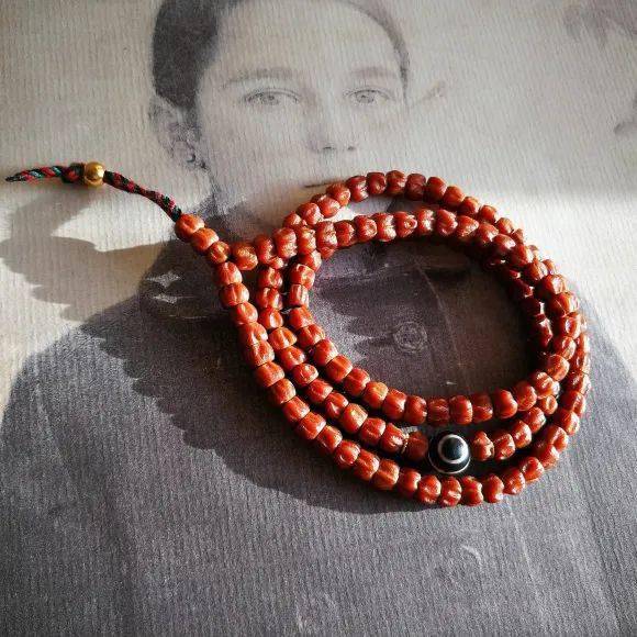 大老爷们|变风向！不管大老爷们还是小姐姐，都开始玩这种手串！