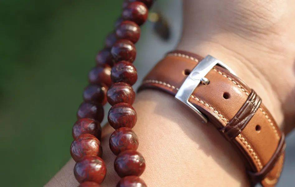 大老爷们|变风向！不管大老爷们还是小姐姐，都开始玩这种手串！