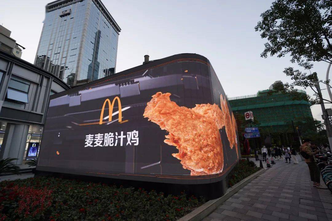 怎么画地铁里面的boss 0b1c97900cb8462fa05f3b36db1a7c40.jpeg