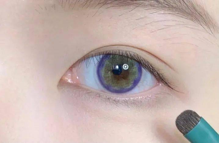 眼线|能让李栋旭一直念念不忘，这个女人不简单！