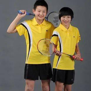 
小孩想学羽毛球 几岁合适？【伟士#羽识】‘完美电竞官网’