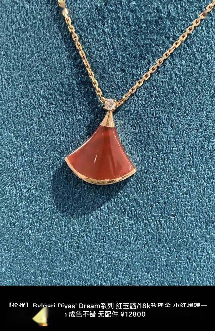 海豚|和妈妈戴情侣款的小海豚，真真是把珠宝戴到了起跑线上