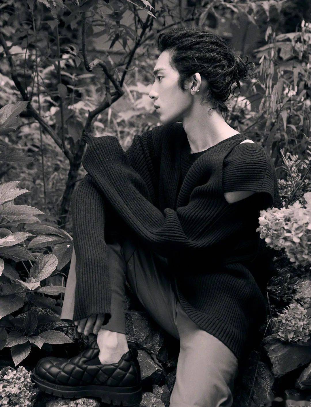 发丝|秋风吹拂发丝的温柔~是暖男啊