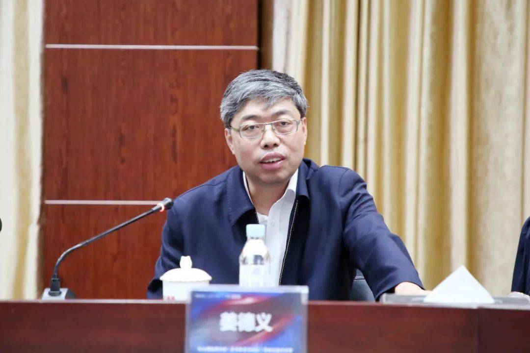 北汽集团党委书记董事长姜德义一行到株洲分公司调研