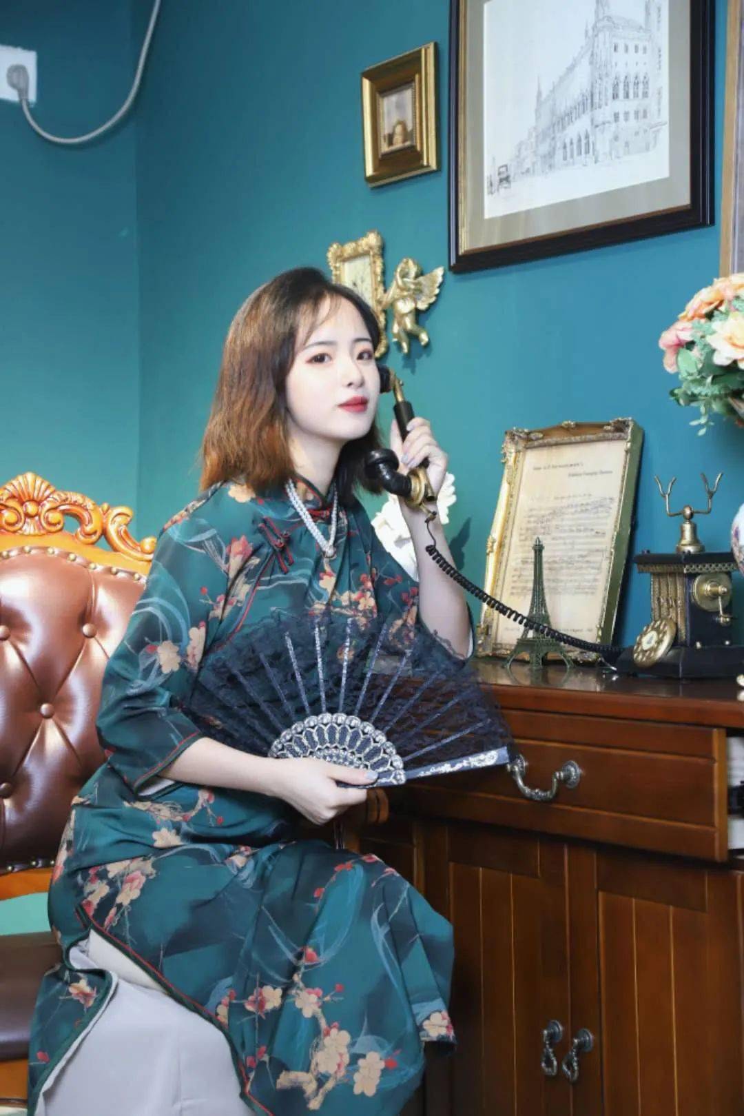 国潮|美炸了！国潮旗袍、复古港风、JK制服...这家换装自拍馆太好拍了！3小时不限服装，20+拍照场景，100+种造型！随手拍出大片！