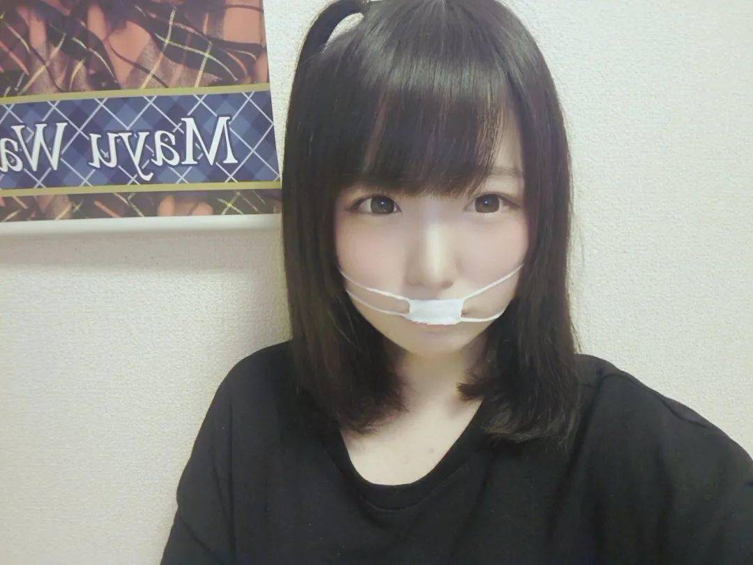 日本少女挖空字典只为上课偷吃，几万人在网上共同围观她的沙雕生活_妹子