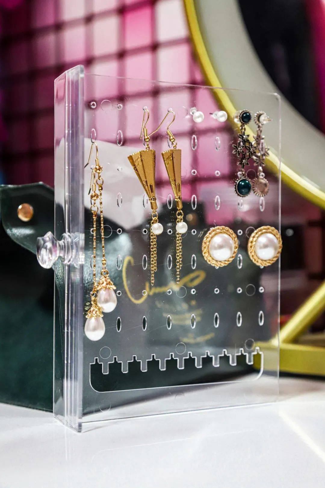 国潮|美炸了！国潮旗袍、复古港风、JK制服...这家换装自拍馆太好拍了！3小时不限服装，20+拍照场景，100+种造型！随手拍出大片！