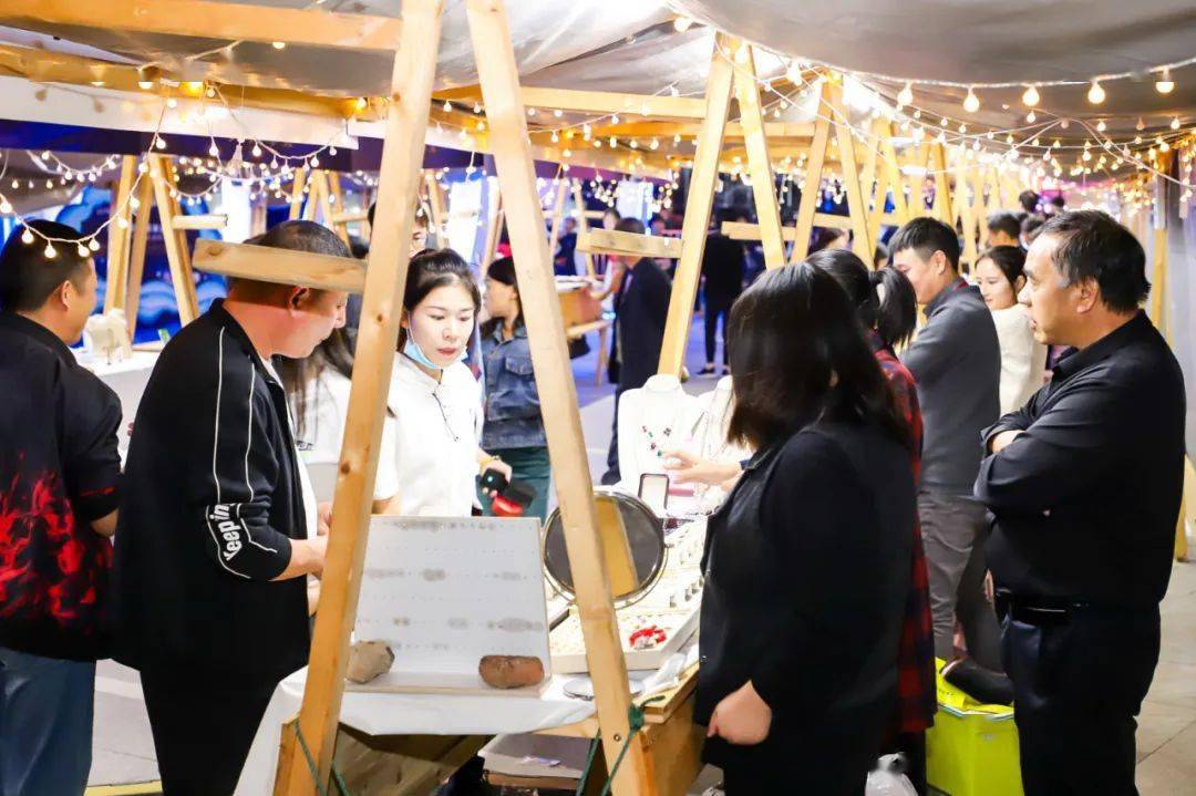 2020苏州相城区gdp_苏州相城区楼凤美女(2)