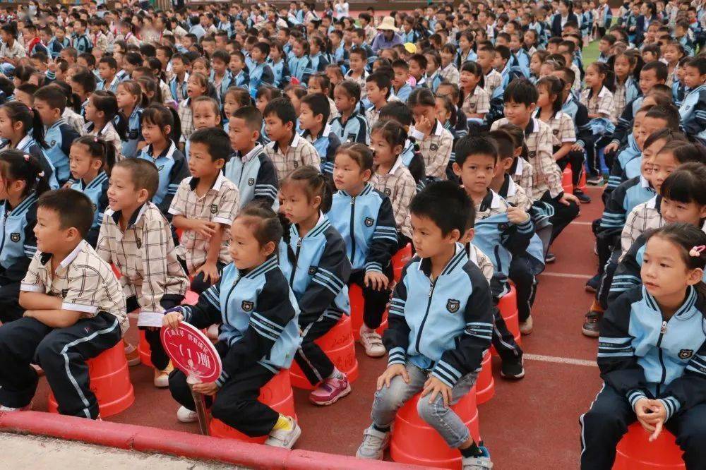 吉吉什么成语_吉吉国王赘婿什么梗(2)