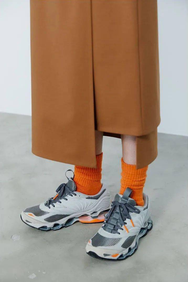 合作|近期几乎可以原价入手的几双冷门鞋款