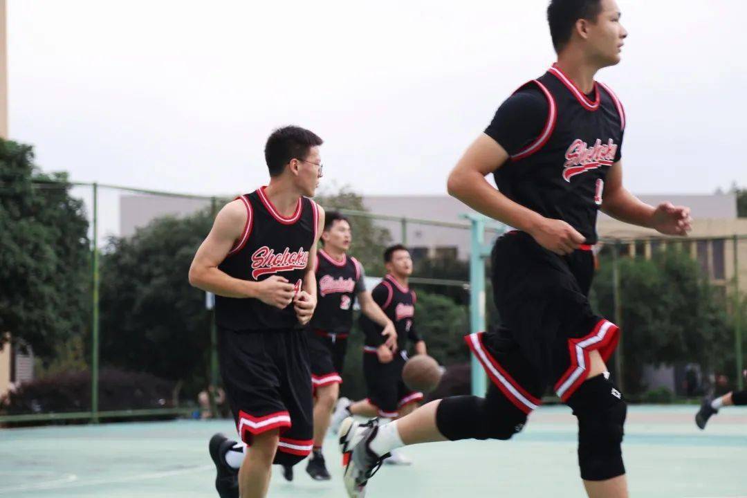 供稿 经管学院学生会体育部 审核|张 东 摄影 林雨涵 王鑫祺