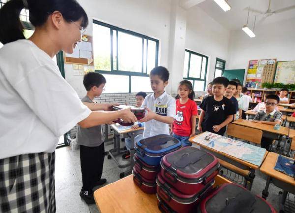 光盘|吃饱吃好减少浪费 来看浙江宁波各学校的“光盘神器”