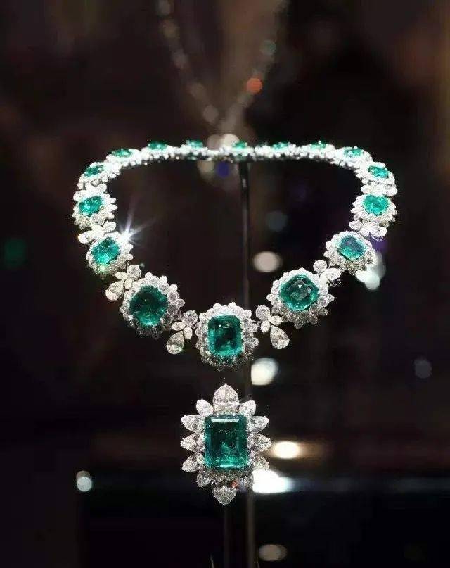 珠宝|“上海名媛群”翻车引众嘲？真正的名媛笑而不语......