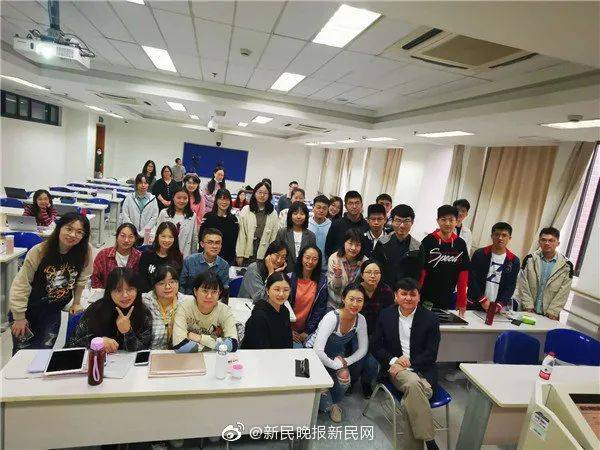 张文宏回应 为啥没去领‘医德楷模抗疫特别奖’