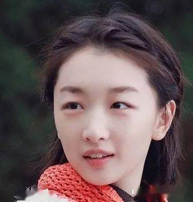 
2020年流量女明星短发造型 随着女星梳短发简朴直接做女神！：ky开元(图14)