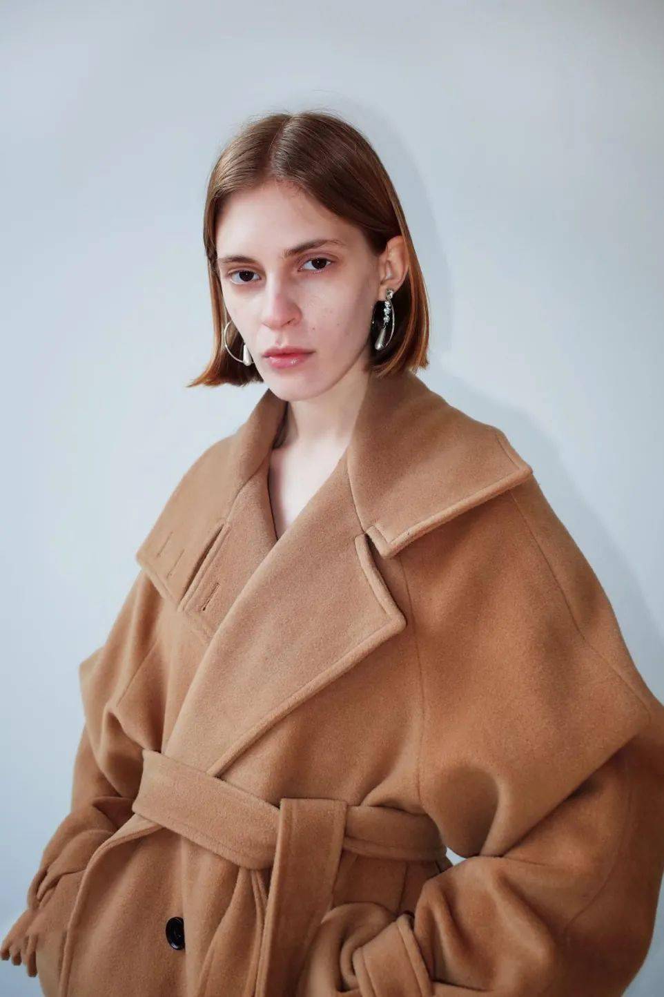 流行色|奶茶可以不喝，但奶茶色一定要拥有！（流行色之裸咖色）