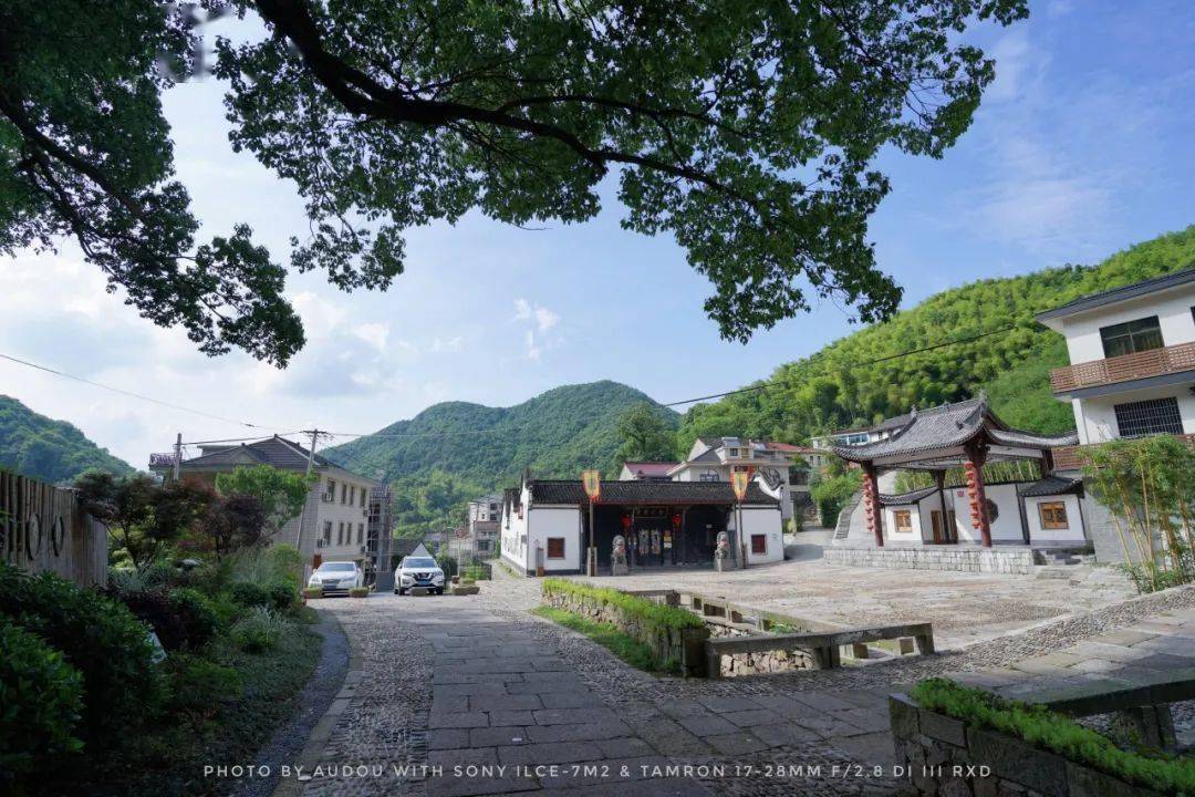东山村位于杭州市萧山区河上镇东南面,全村区域面积8.