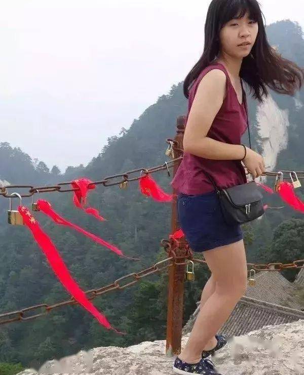 950b822fbf3d4d07beb3d453464e9540.jpeg