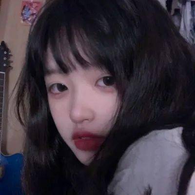 高冷的女孩 16426b1811b94718a1a4a69100a8e2dc.jpeg