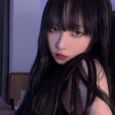 高冷的女生图片 4d7f4b1c3534489e940c886ed8b93832.jpeg