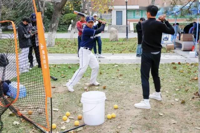 社团|攒了这么多的S卡,终于可以在百团给出去了