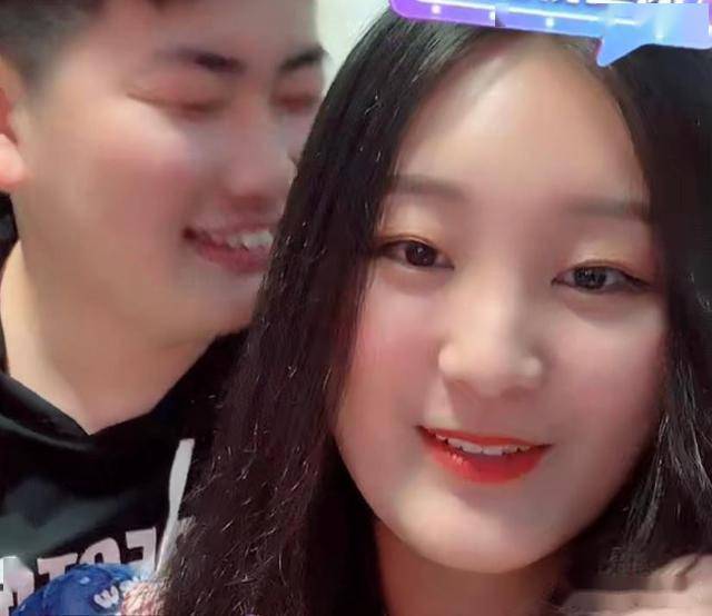 大衣哥家庭背景 7ea7df693f7c4a979efcde8bd717e7b5.jpeg