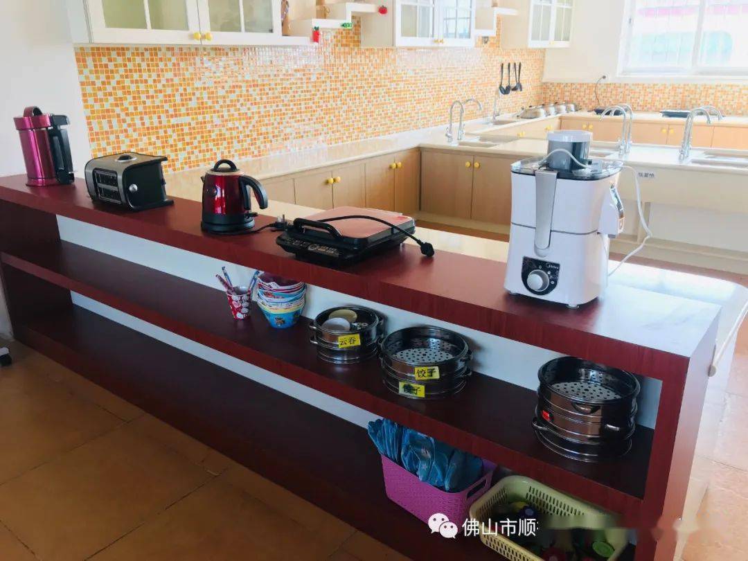 开心小厨房——新伟力幼儿园小厨房体验活动(一)