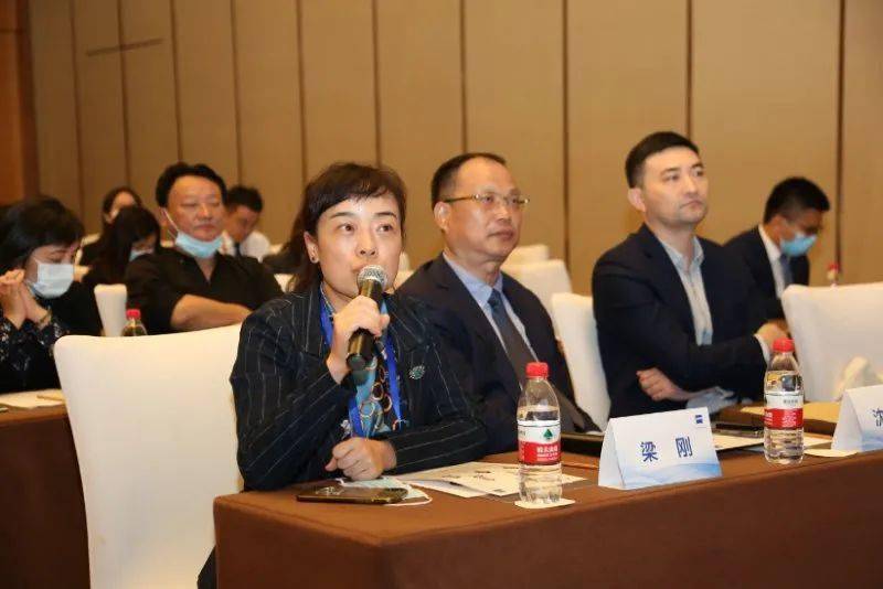展青年之风茂亮全飞之姿彩蔡司屈光医生培训精彩亮剑cccrs2020