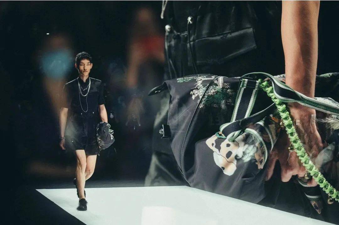 邂逅|邂逅轻盈,「袋」你踏上轻盈之旅!