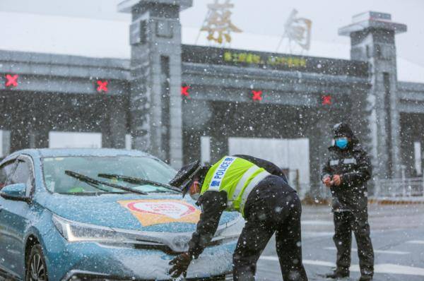 @iPhone|@iPhone12，蓝色，还是我们专业