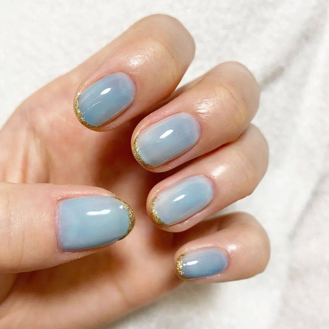 款式|每刻美丨两大流行款式的秋季美甲新鲜直达