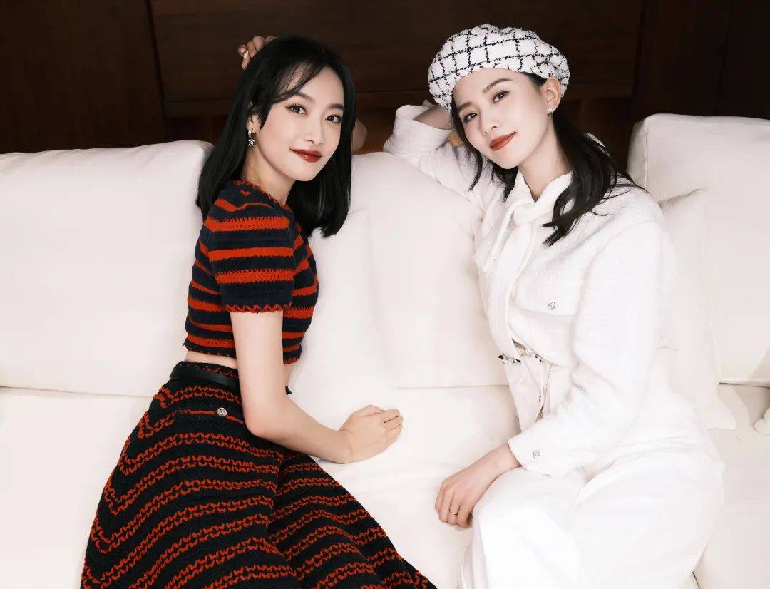 香奈儿|宋茜刘诗诗罕见同框 却不经意被TA给抢了风头！