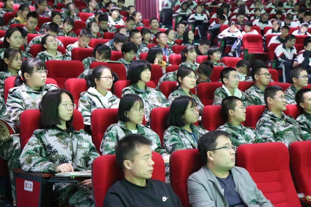 利津县高级中学中学生涯教育一体化实践基地揭牌