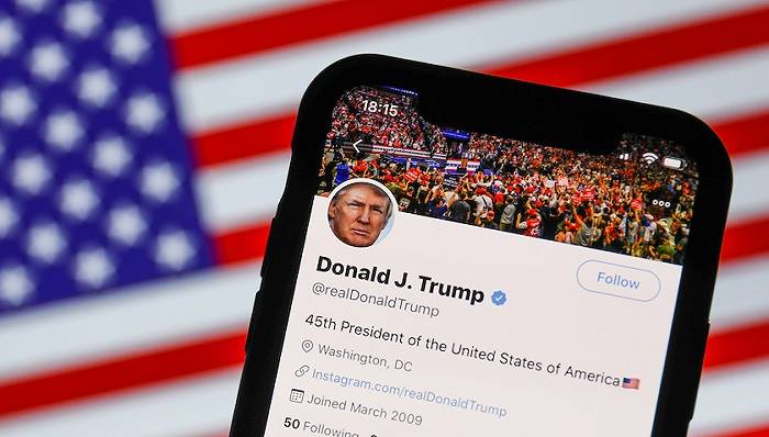 社交媒体关注度远超拜登,对特朗普是利是弊?